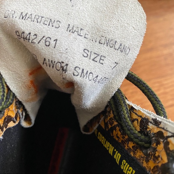 RARE Vintage Dr. Martens Snake Print Boots - Picture 12 of 13